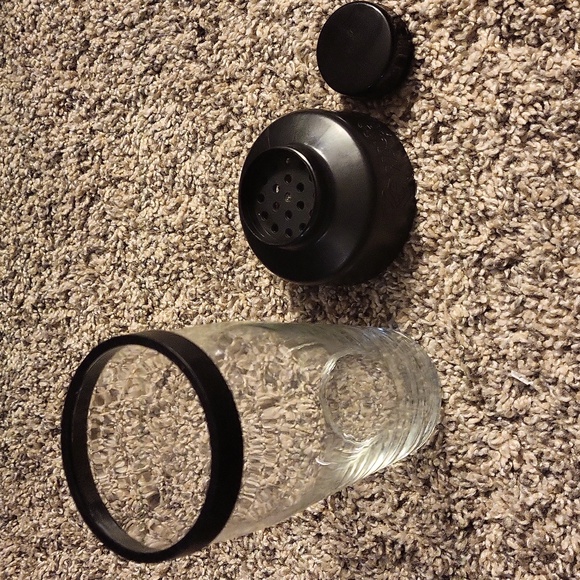 Black and Clear Kahlua Cocktail Shaker - Picture 4 of 4